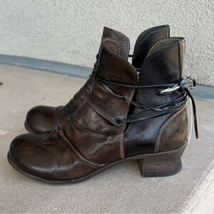 Empresa Italian Leather Ankle Boots - Burnished Black/Brown - Size IT 38/US 7.5
